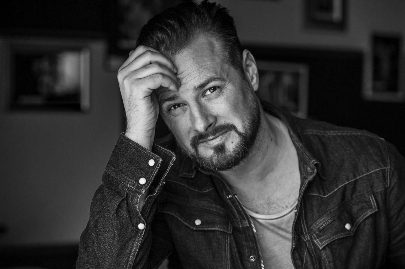 Pawel Malaszynski : ：帕威·馬拉欣斯基 Pawel Malaszynski，男，波蘭演員 ，1976年出生於Sz